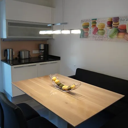 Lakeview Apartment